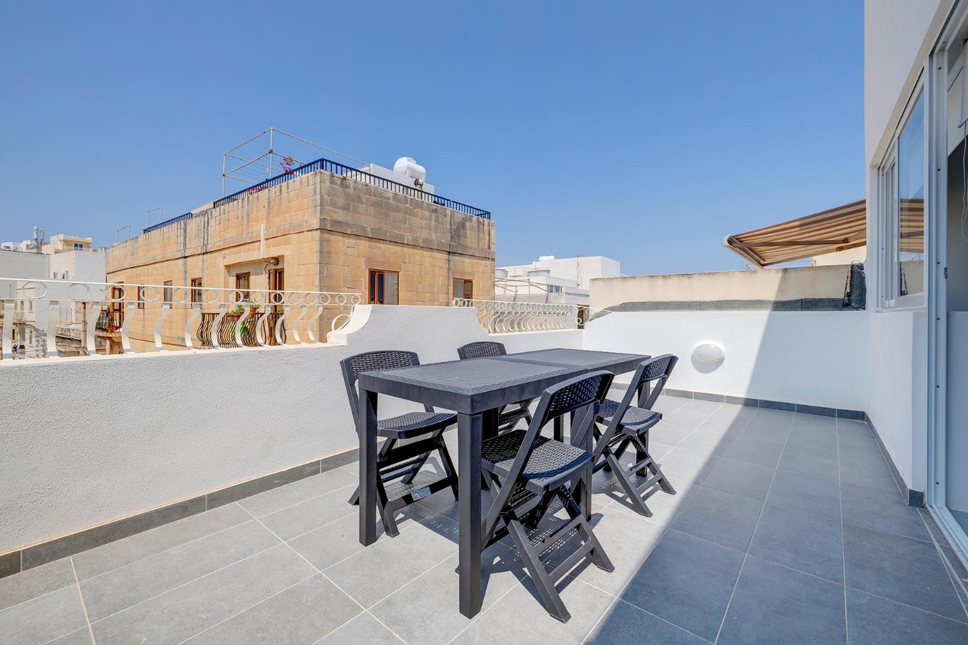 Stunning 2Br Holiday Penthouse In Central סליאמה מראה חיצוני תמונה
