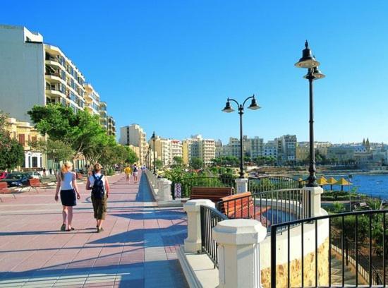 Stunning 2Br Holiday Penthouse In Central סליאמה מראה חיצוני תמונה